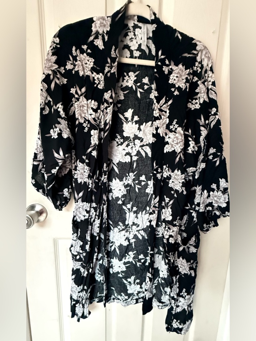 Spiritual Gangster Floral Kimono Robe OSFM